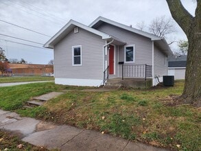Building Photo - 603 E 7 1/2 St N