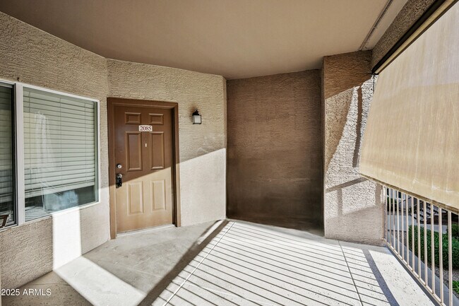 Foto del edificio - 17017 N 12th St