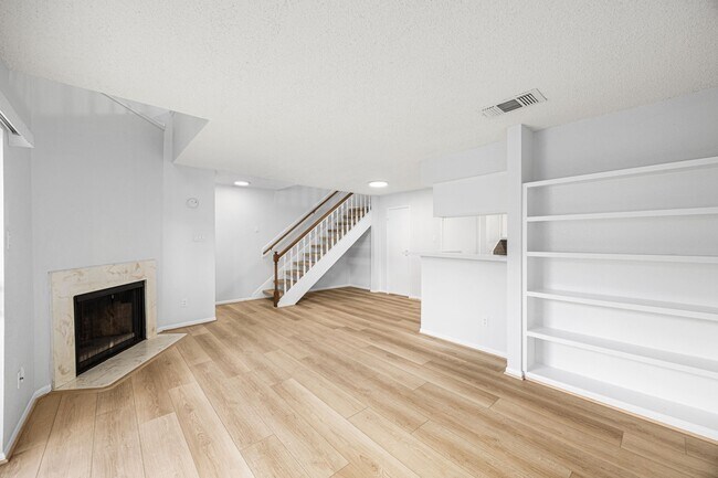 Foto del edificio - 1515 Sandy Springs Rd