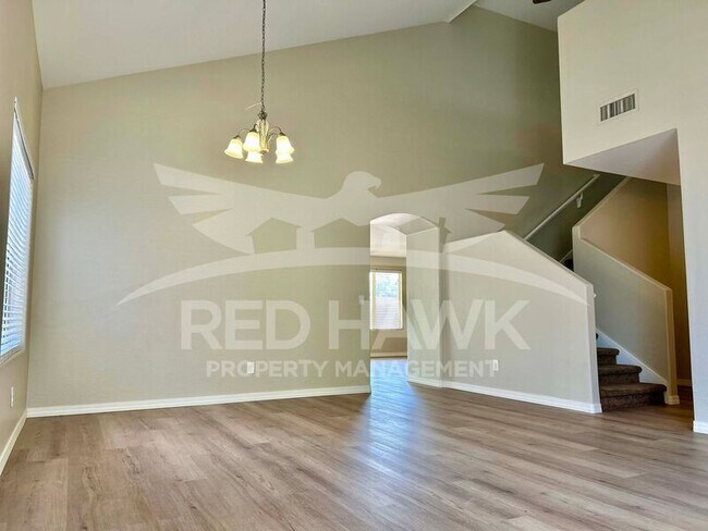 Foto del edificio - 6614 W Hess St