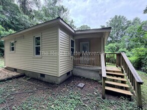 Building Photo - 128 Phillips Hollow Rd