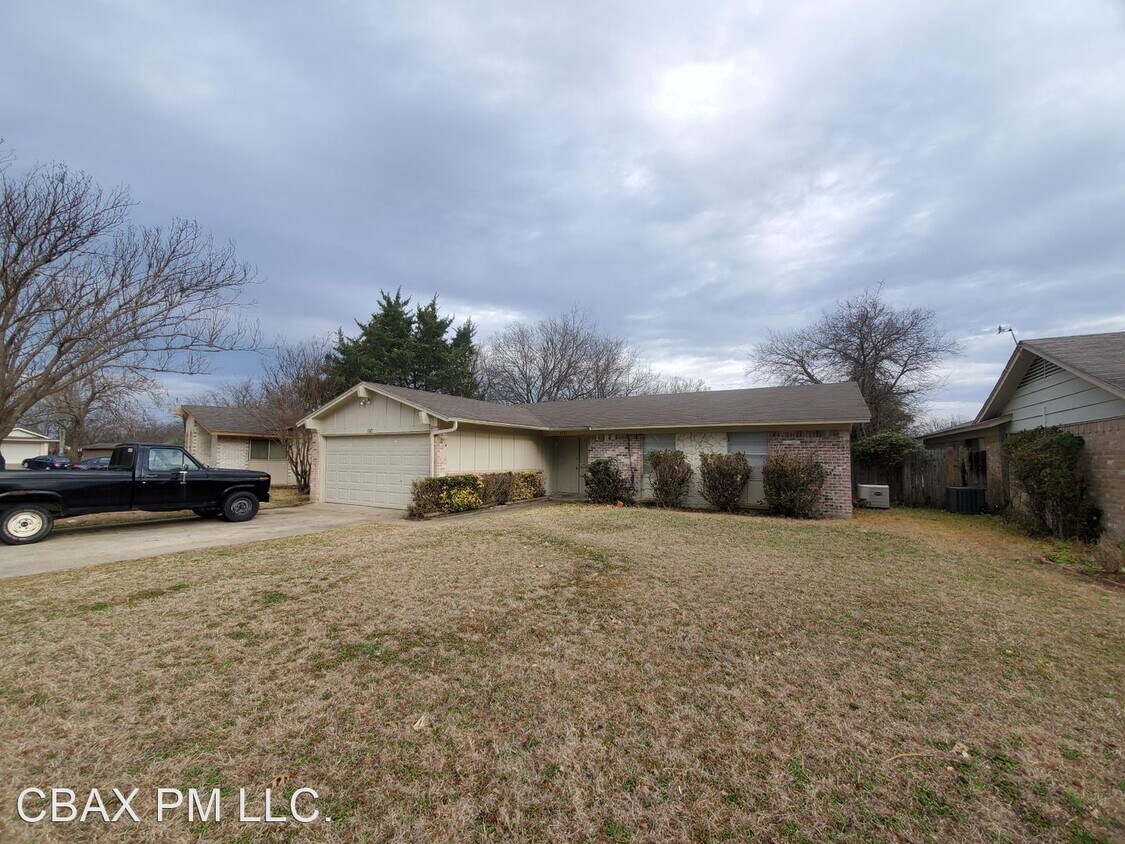 3 br, 2 bath House 1521 Wagon Wheel Road House Rental in Garland