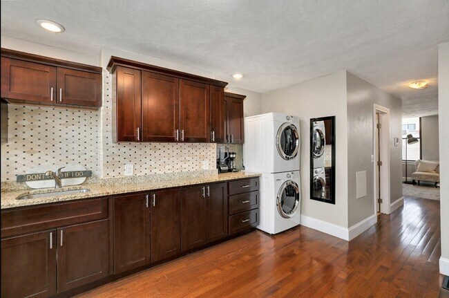 Foto del edificio - 194 Athens St