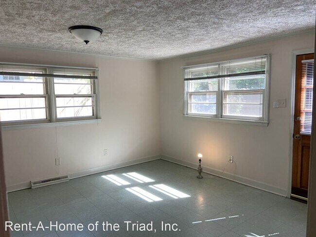 Foto del edificio - 3 br, 1 bath House - 718 Lipscomb Road