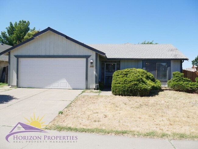 Building Photo - Bright 3 Bed 2 Bath 1,477 Sq. Ft. Sacramen...