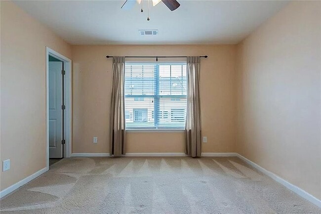 Foto del edificio - 311 Sandy Spring Ln