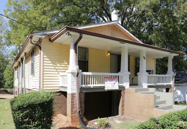 Building Photo - 159 Euharlee St SW