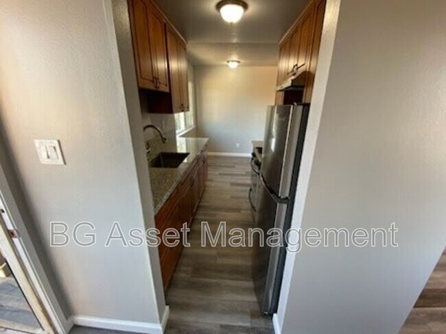 Foto del edificio - 2417 Northrop Ave