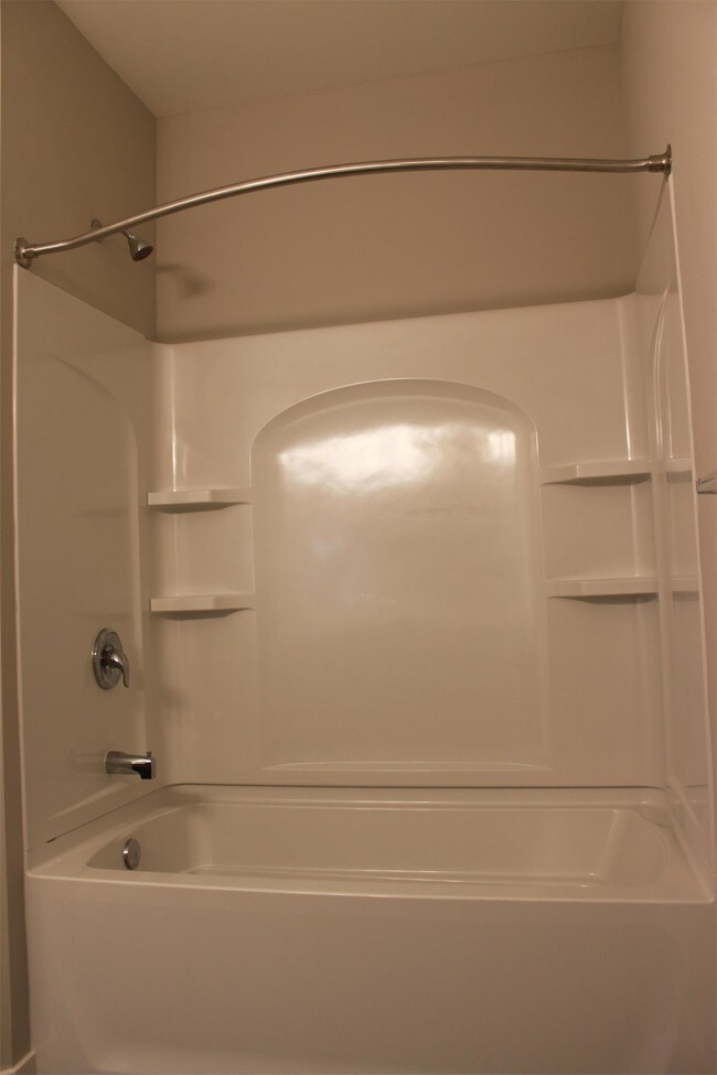 Foto del edificio - 1563 McCleary Ln