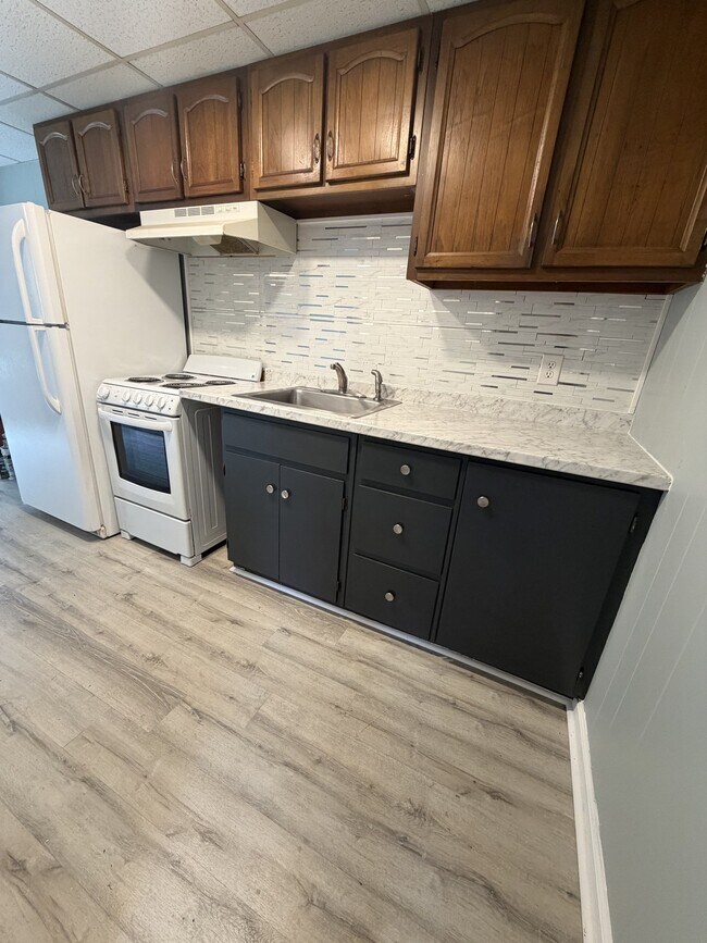 Foto del edificio - 1306 Lockewood Dr