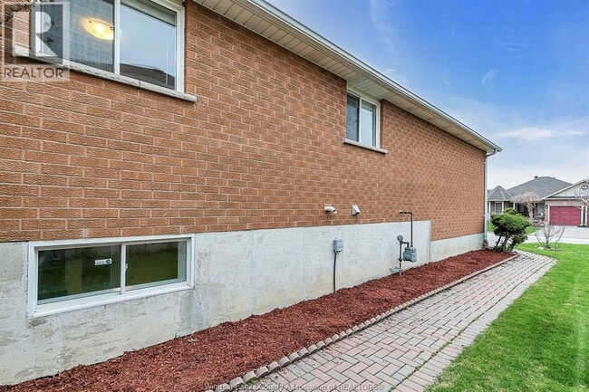Building Photo - 3114 Fletcher Crescent