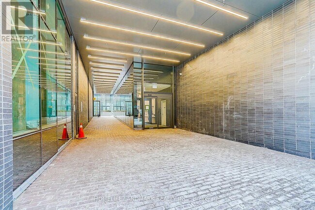 Photo du bâtiment - 35 Parliament St