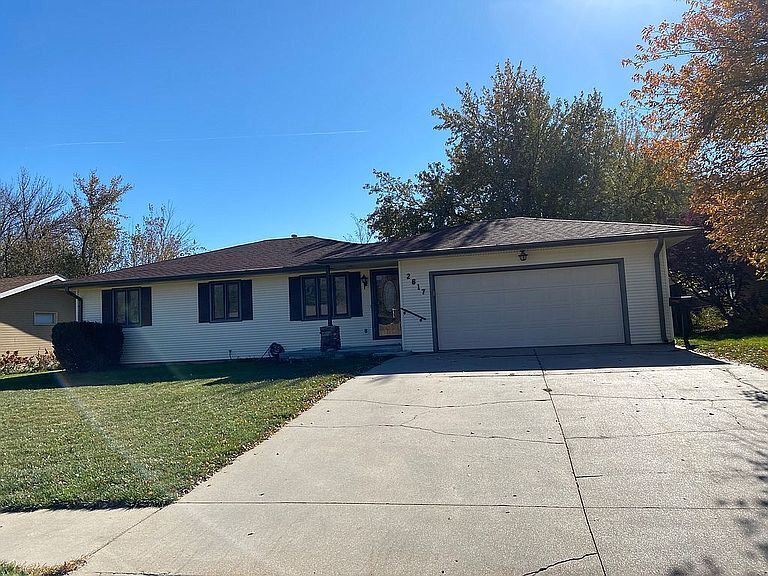 Primary Photo - Single Family Home at 2617 Elk St , Beatrice
