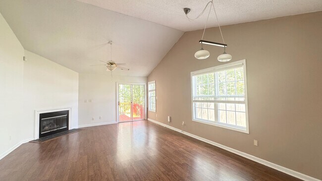 Building Photo - 6020 Newhall Rd