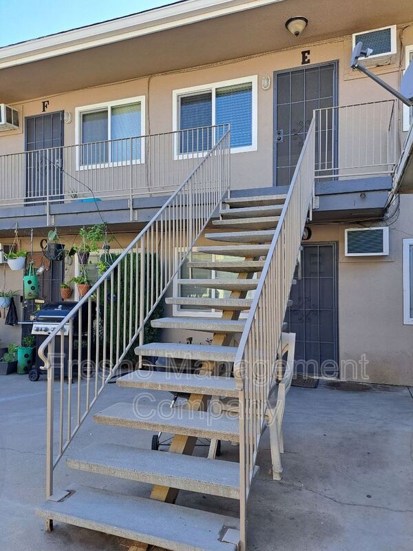 Foto del edificio - 1312 E Bulldog Ln