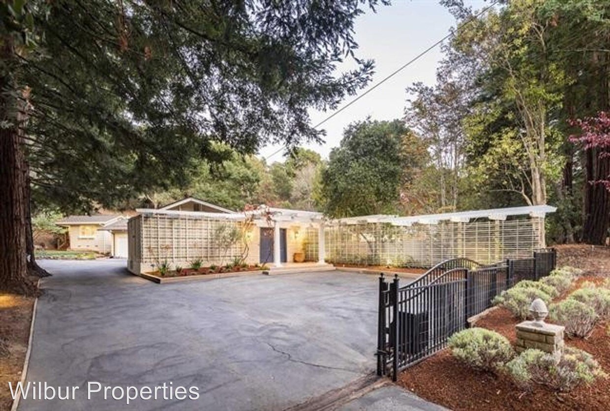 Primary Photo - 5 br, 4 bath House - 286 Willowbrook Drive