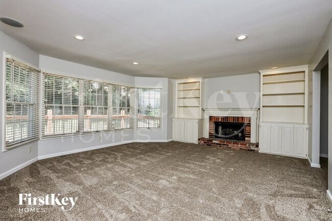 Foto del edificio - 16030 Surfview Ct