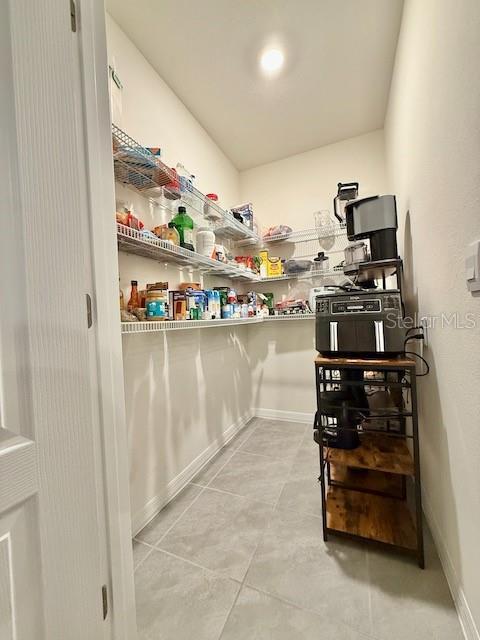 Foto del edificio - 1738 Walnut Crk Dr