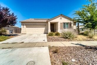 Building Photo - 1477 Dunwoody Dr