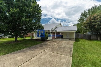 Building Photo - 225 McLaurin Dr