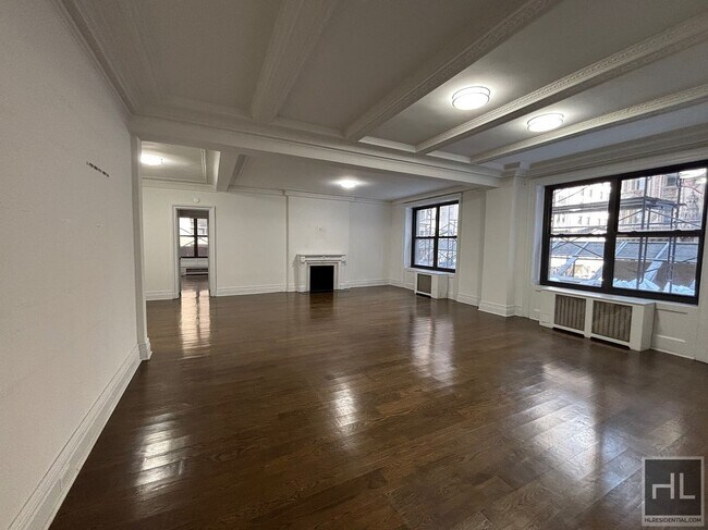 Building Photo - WEST 58 STREET Building Photo - WEST 58 STREET