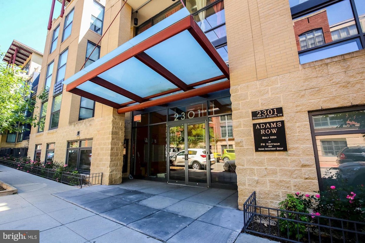 Primary Photo - 2301 Champlain St NW