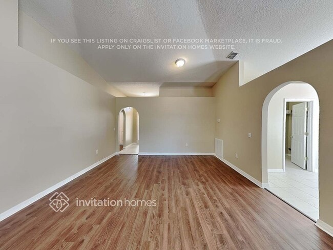 Foto del edificio - 527 Stonewall Ave