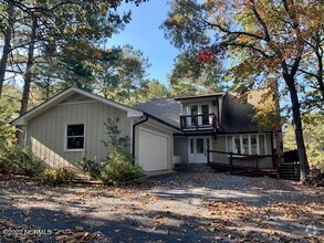 Building Photo - 140 Overlook Dr