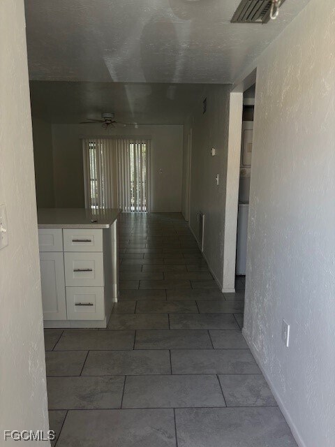 Building Photo - 2700 Park Windsor Dr