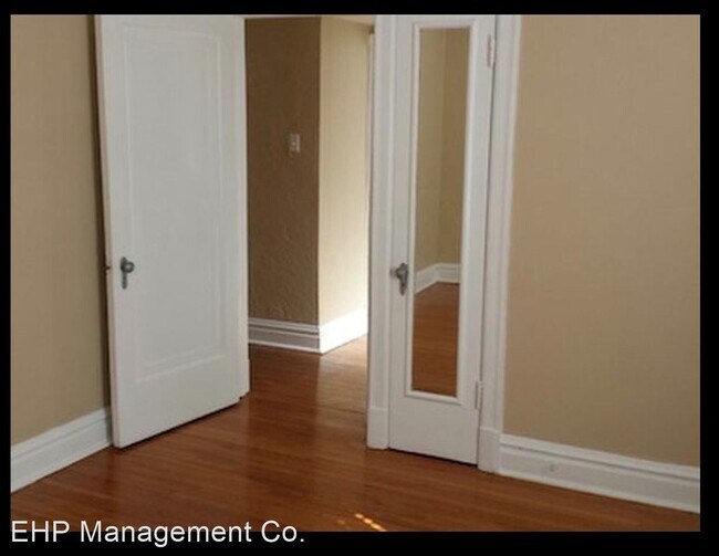 Foto del edificio - 7551 Byron Pl