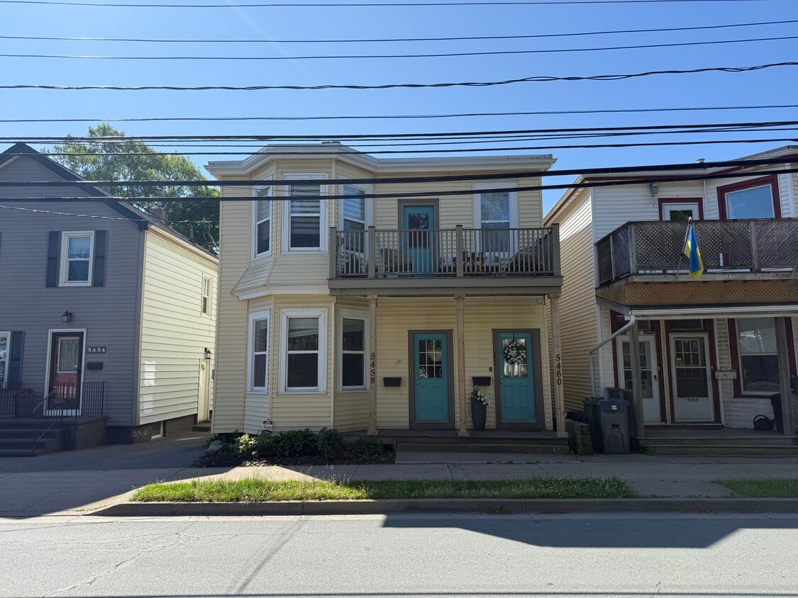 Primary Photo - 5458 Young St