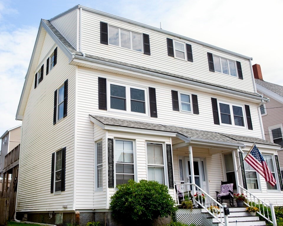 Primary Photo - 43 Beacon St