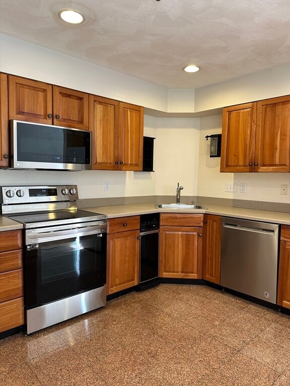 Foto del edificio - 661 Lowell St