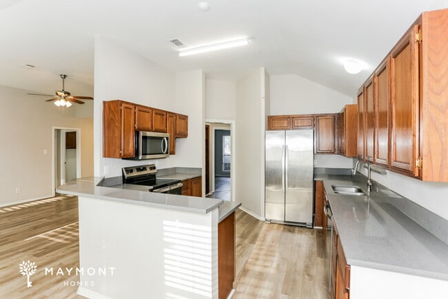 Foto del edificio - 1207 Belclaire Ln