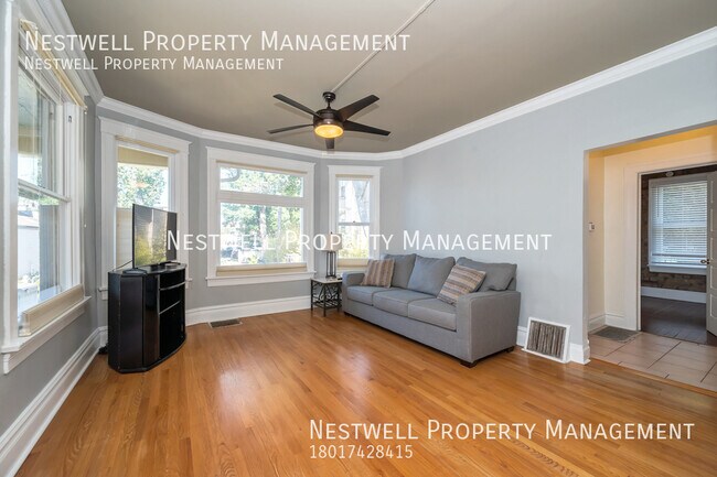 Building Photo - $250 OFF 1ST MONTH'S RENT - Great 3-bed home