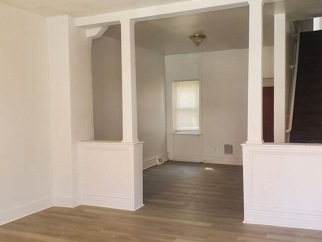 Foto del edificio - 3 Bedroom House in West Philadelpia