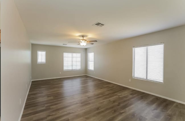 Building Photo - 6252 S 15th Dr