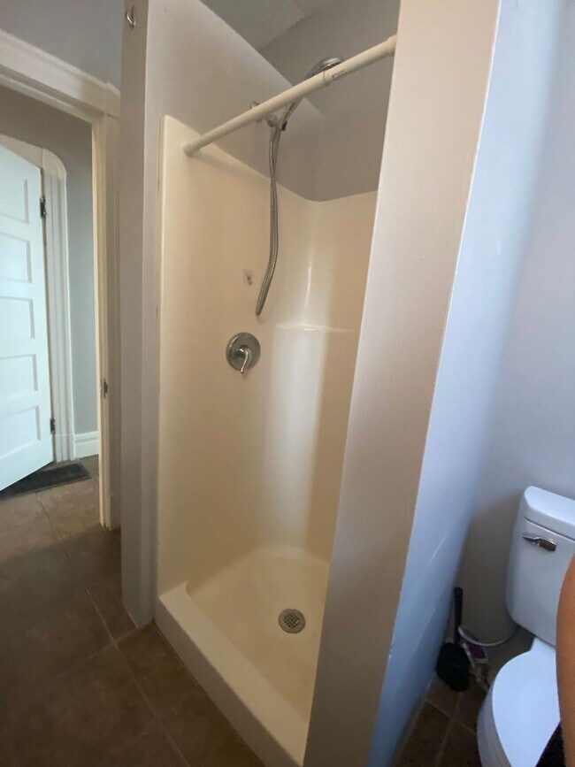 Building Photo - 2704-06 Arsenal St