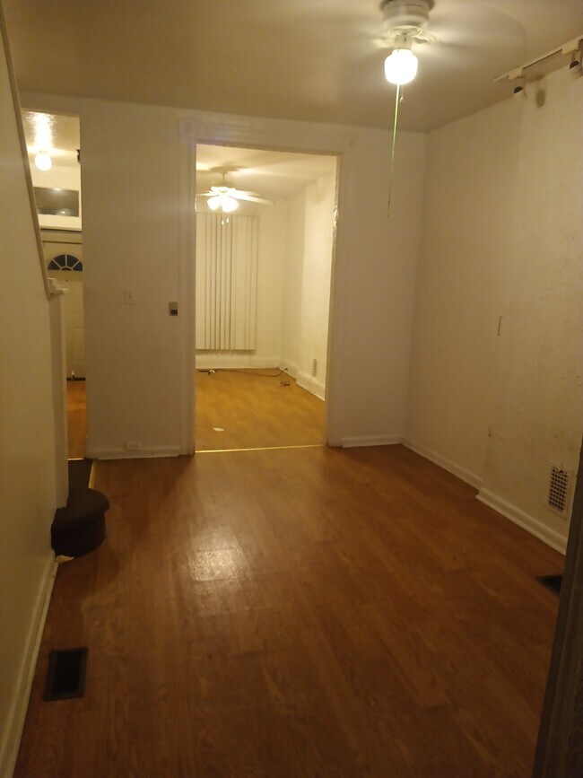 Foto del edificio - 1005 N Payson St