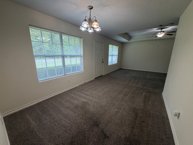 Foto del edificio - 4809 N Park Rd