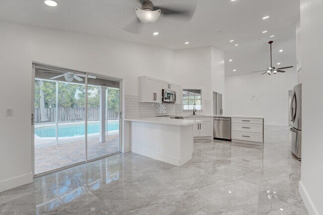 Foto del edificio - 10791 SW 10th Pl