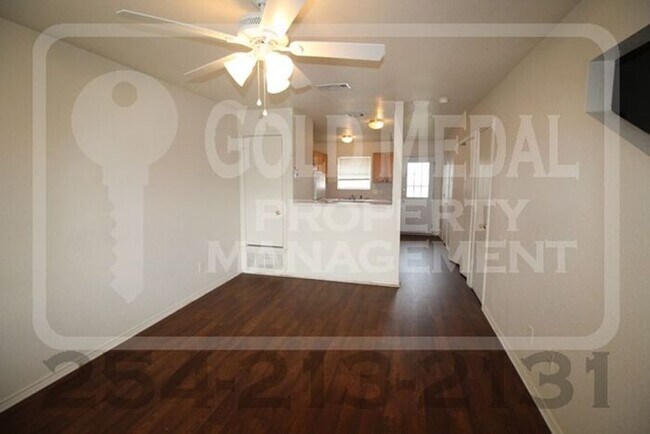 Foto del edificio - 4409 Deek Dr