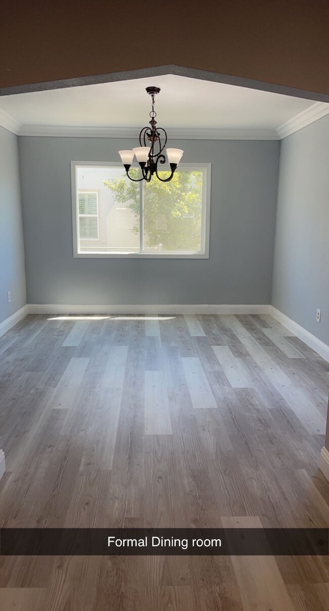 Dinning room - 910 S Pleasant Ave