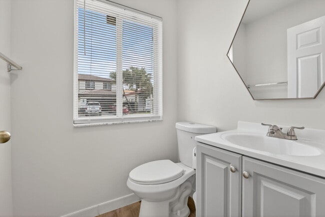 Building Photo - 10772 SW 14th Pl