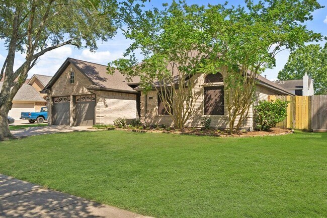 Foto del edificio - 710 Lochnell Dr