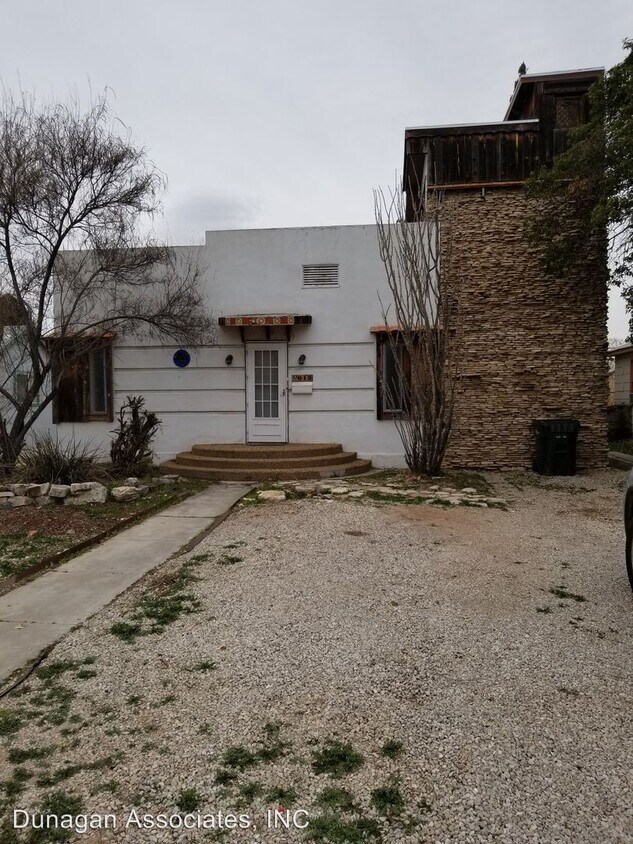 Primary Photo - 2 br, 1 bath House - 613 N. Lake