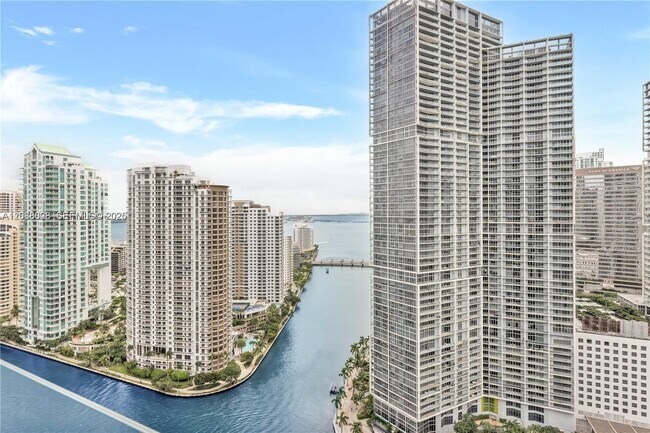 Foto del edificio - 300 Biscayne Blvd Way