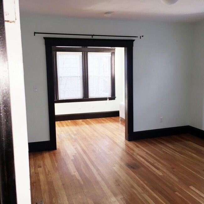 Foto del edificio - 173 Hillside St