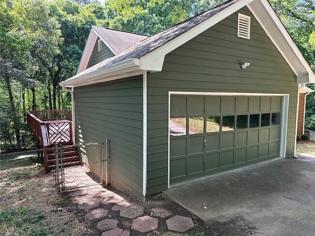 Building Photo - 217 Briarpatch Ct