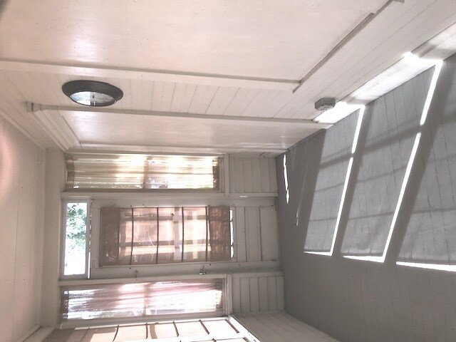 Foto del edificio - 139 S Bloomingdale Rd